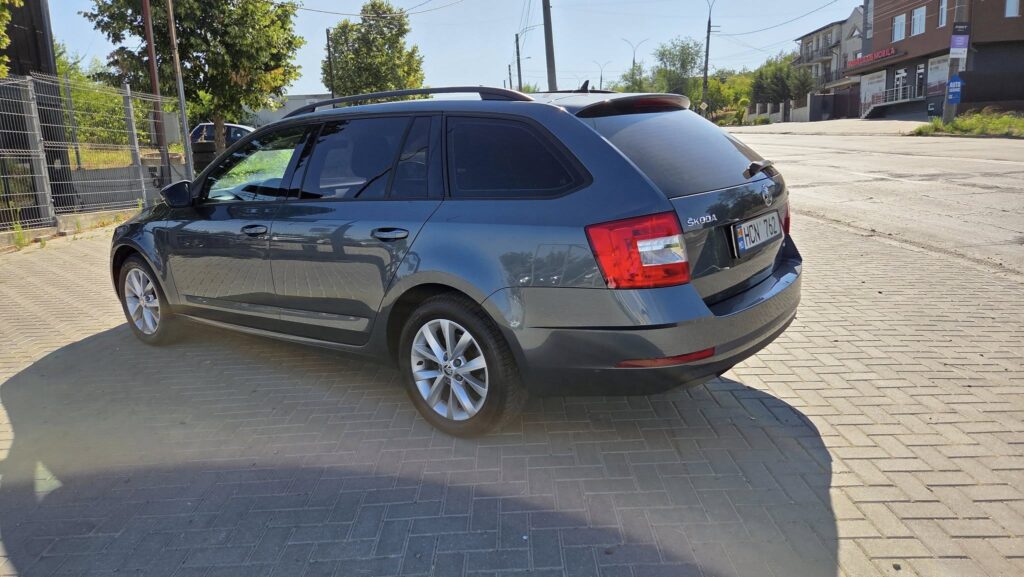 1.4 CNG Metan de uzina + benzina