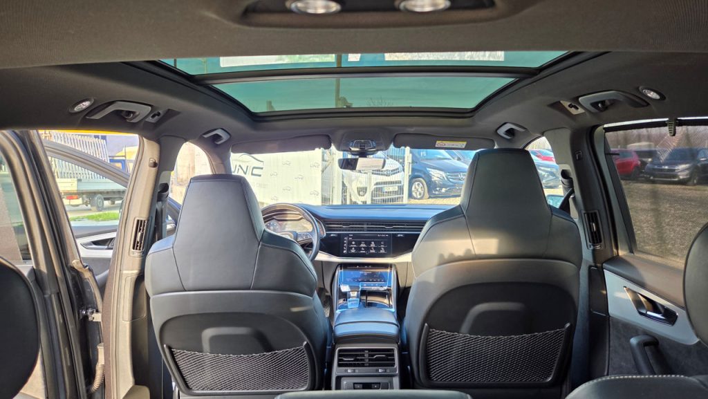 Audi Q5 S LINE 4x4 PLUGIN HYBRID