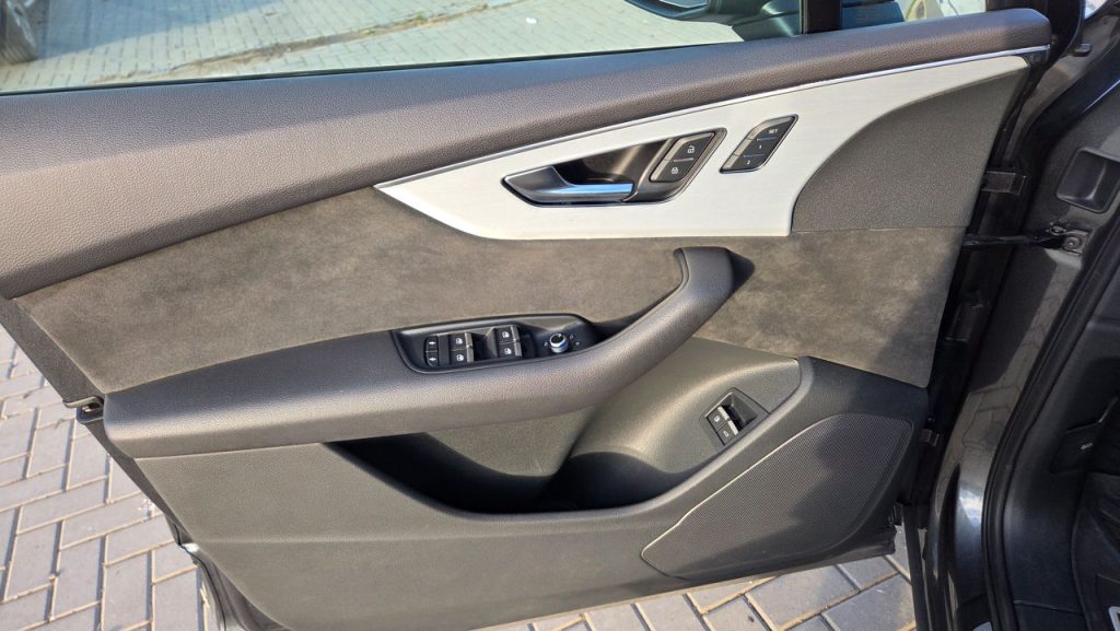 Audi Q5 S LINE 4x4 PLUGIN HYBRID